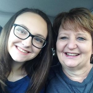 Meet your Posher, Edith